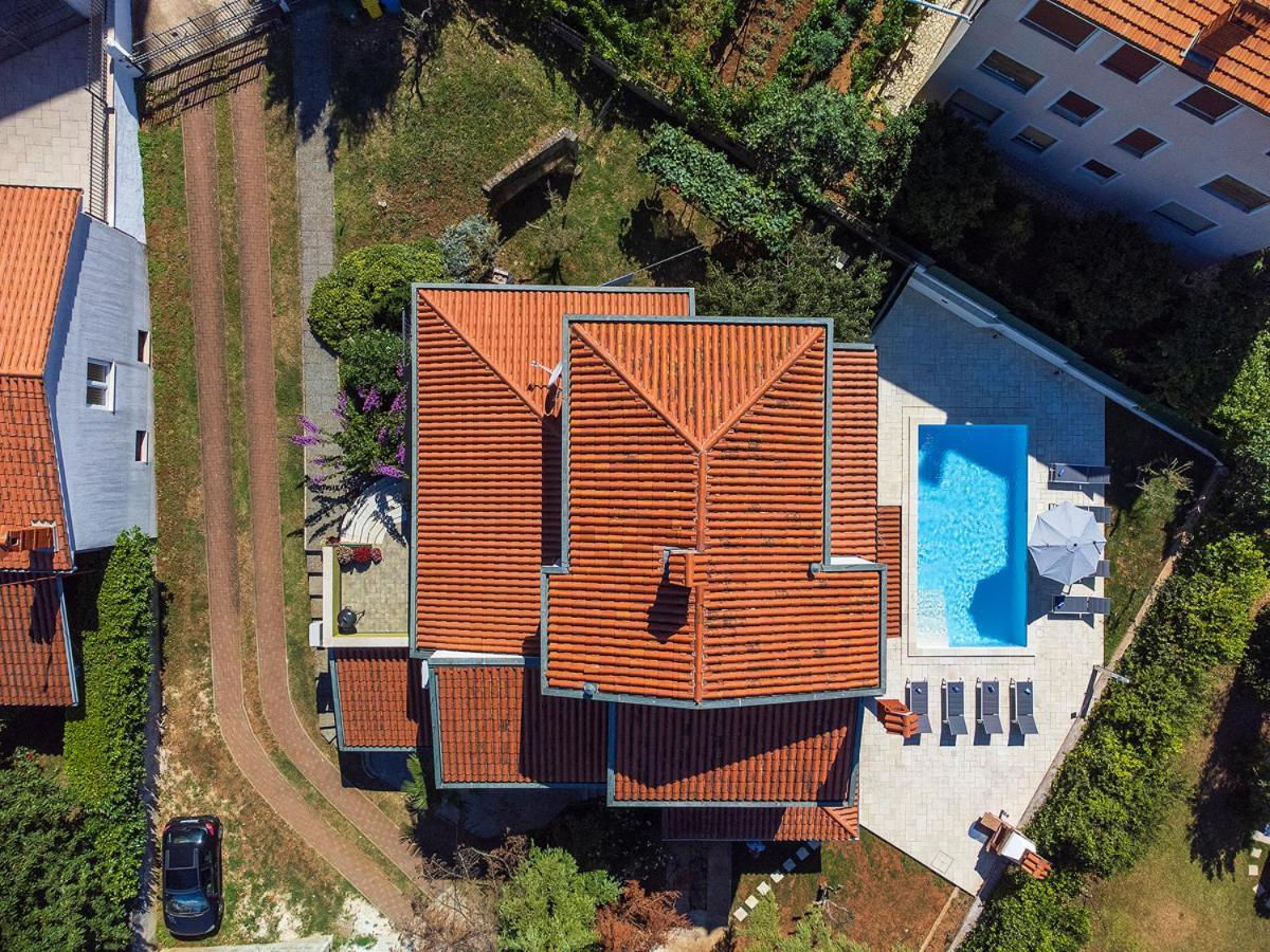 Big Swimming Pool Apartment Monvidal Pula Exteriér fotografie